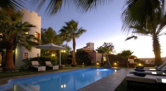 Heinitzburg Boutique - 18