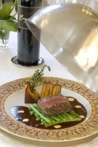 Heinitzburg Boutique - 12