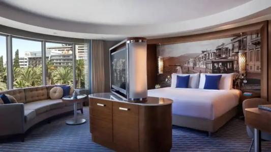 Renaissance Izmir - 63