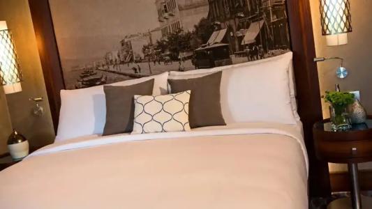 Renaissance Izmir - 60