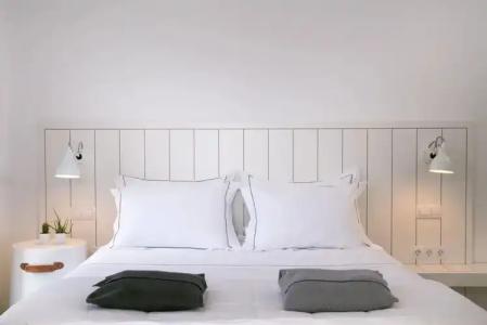 Seven Santa Maria Paros Boutique - 12