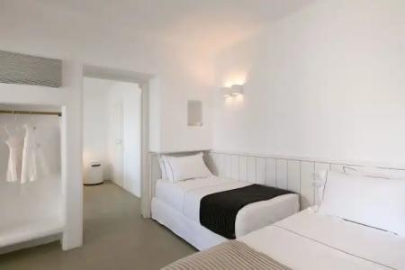 Seven Santa Maria Paros Boutique - 26