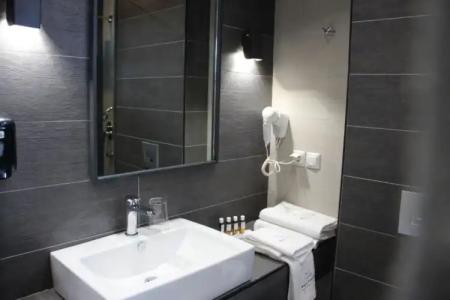 Akti Toroni Boutique - 16