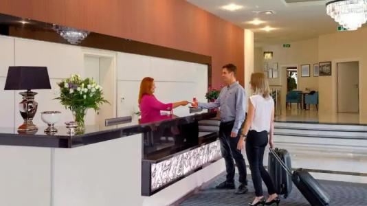 Buczynski Medical & SPA - 16