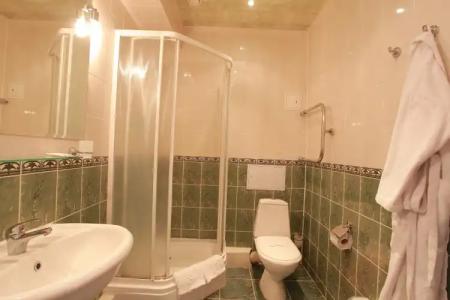 У Фонтана - 105