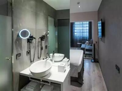 Catalonia Gran Via BCN - 84