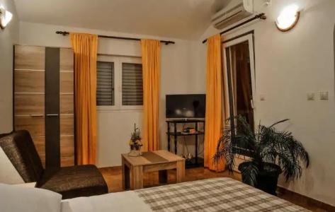 Huter Apartments - 36