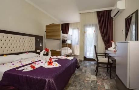 Club Akman Beach - 100