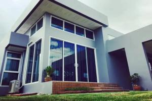 Cova Mykonos Suites, Elia