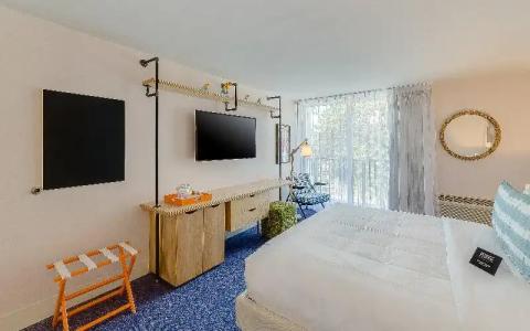 Plunge Beach Resort - 64