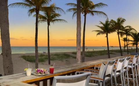 Plunge Beach Resort - 21