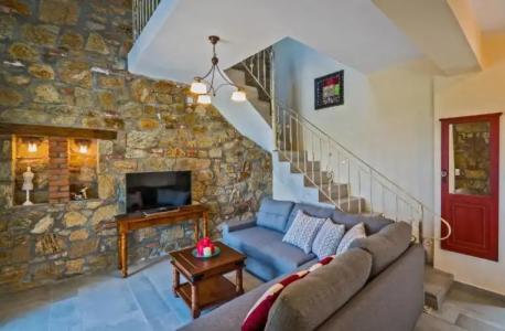 Mediterraneo Luxury Suites Halkidiki - 36