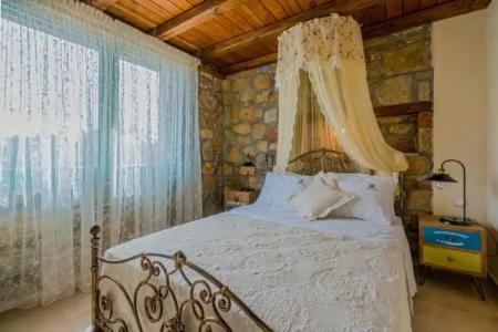 Mediterraneo Luxury Suites Halkidiki - 77