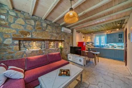 Mediterraneo Luxury Suites Halkidiki - 28