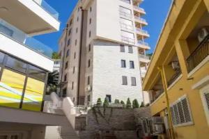 Apartments Lumiere, Rafailovici