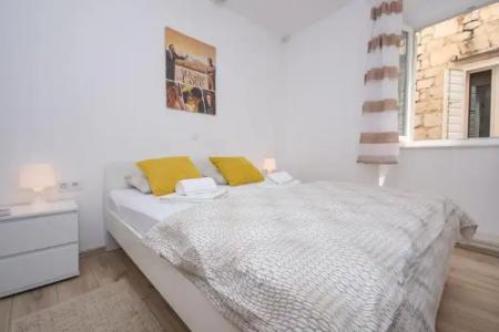 Tragos Lemon Tree - 4