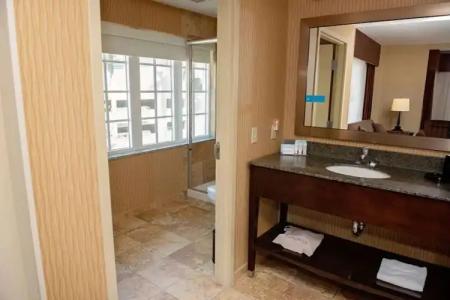 Hampton Inn & Suites Bradenton Downtown Historic District - 36