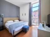 Comfort room with balcony