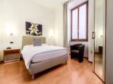 Single room with courtyard view