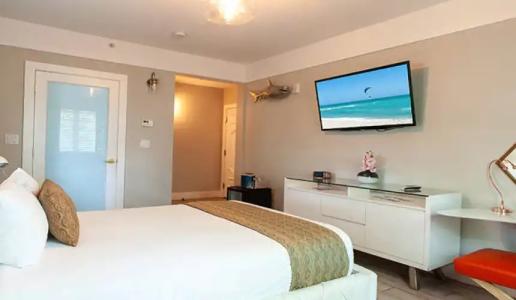 Oceanside and Suites - 45