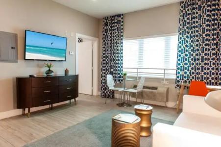 Oceanside and Suites - 61