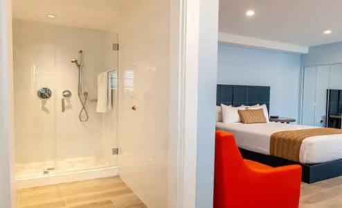 Oceanside and Suites - 55