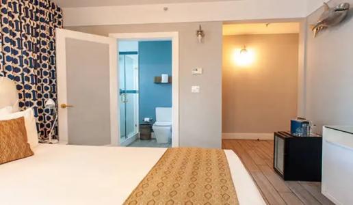 Oceanside and Suites - 44