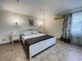 Sextuple Family Apartment