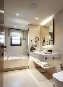 Somewhere Boutique Vouliagmeni - 34