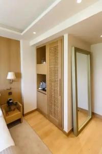 Somewhere Boutique Vouliagmeni - 53