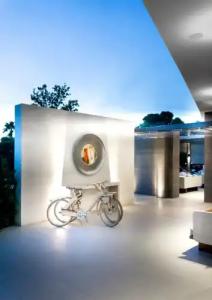 Somewhere Boutique Vouliagmeni - 1