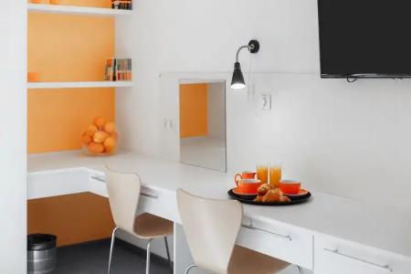 Orange - 54