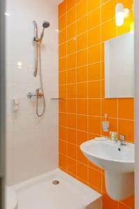 Orange - 26