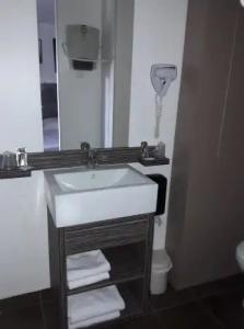 Hôtel Le Cosy Blois Villebarou - 8