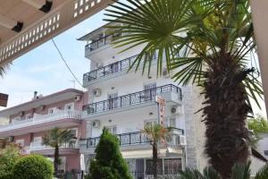 Giannis Hotel, Paralia Katerinis