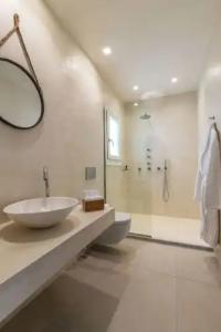 Bluetopia Suites - 18