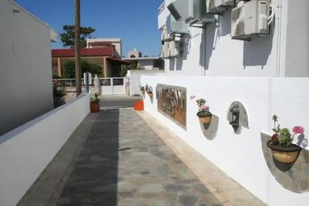 Pantheon Deluxe Apartments - 43