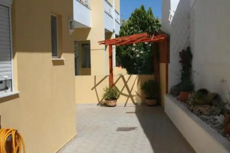 Pantheon Deluxe Apartments - 33