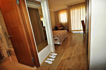 Club Side Coast - 55