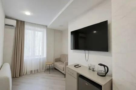 Royal Renaissance - 98