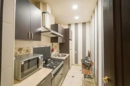 Royal Renaissance - 77