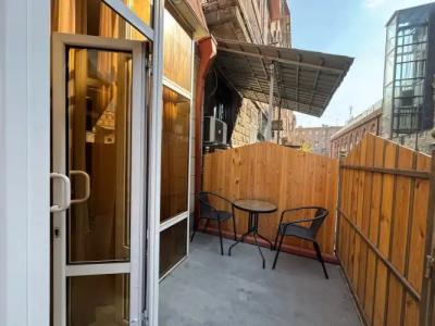 Royal Renaissance - 104