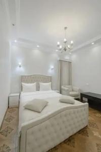 Royal Renaissance - 103