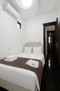 Royal Renaissance - 54