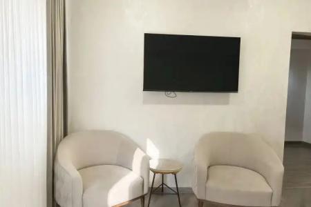 Royal Renaissance - 94