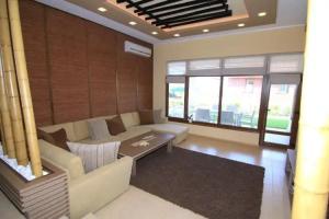 Armira Hotel