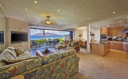 Makena Surf | B204 | Beachfront Resort - 0