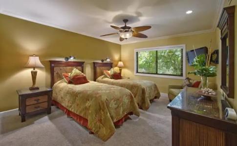 Makena Surf | B204 | Beachfront Resort - 3