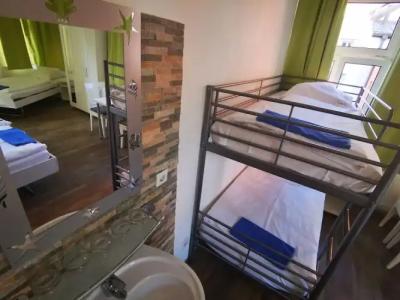 City Hostel - 6