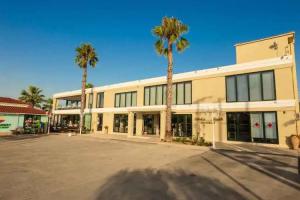 Robolla Beach Apart Hotel, Roda